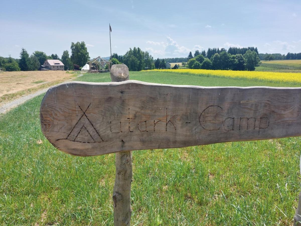 ホテル Autark-Camp Gleis A. Durrhennersdorf エクステリア 写真